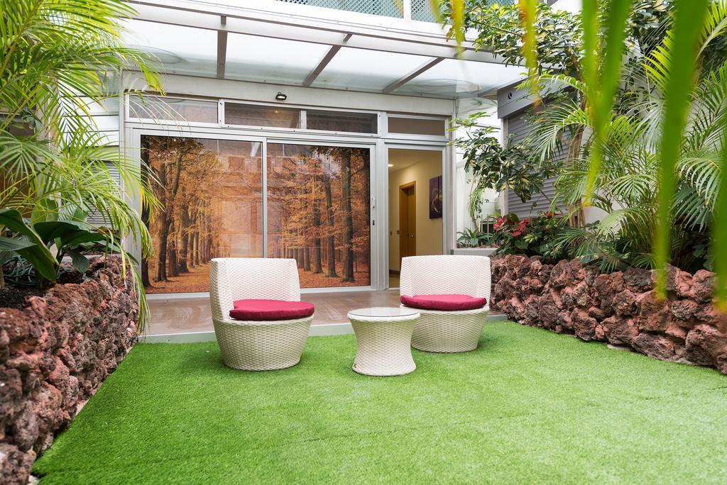Suites Garden Loft Picasso لاس بالماس دي غران كاناريا المظهر الخارجي الصورة