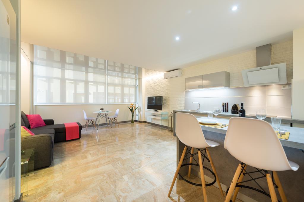 Suites Garden Loft Picasso لاس بالماس دي غران كاناريا المظهر الخارجي الصورة